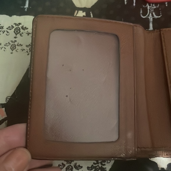 Authentic Louis Vuitton wallet - Picture 10 of 11